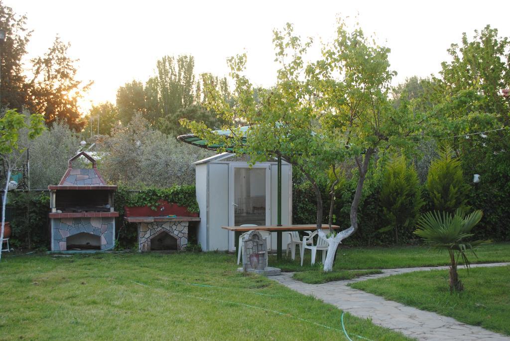 Hotel Fernando Ofrínion Zewnętrze zdjęcie