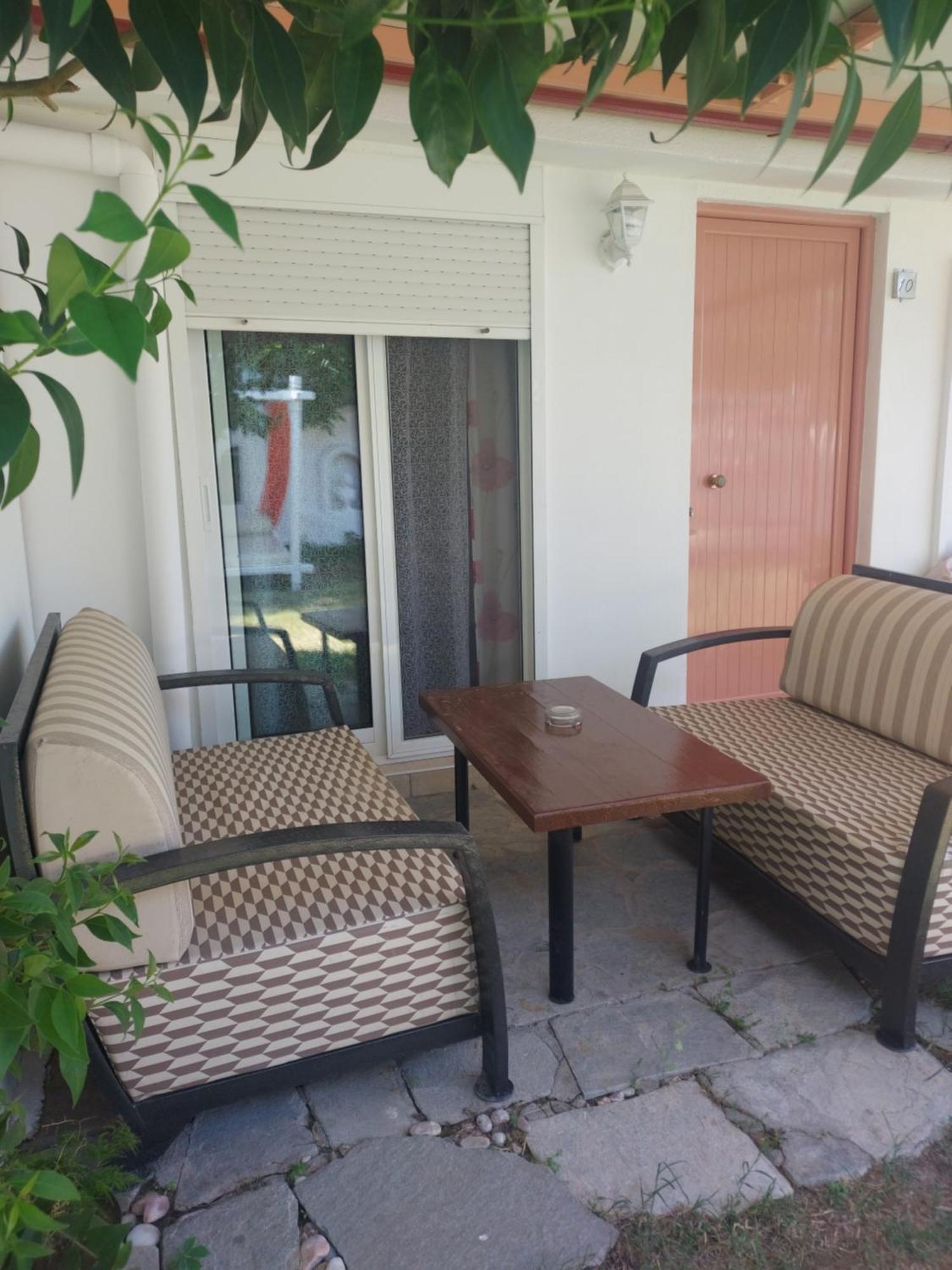 Hotel Fernando Ofrínion Zewnętrze zdjęcie