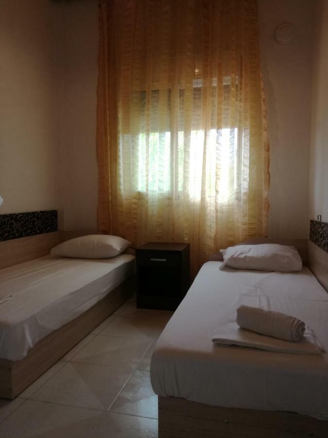 Hotel Fernando Ofrínion Zewnętrze zdjęcie